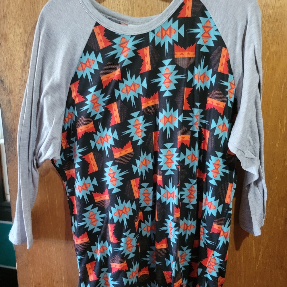 Lularoe XL Randy Tee- Patterned